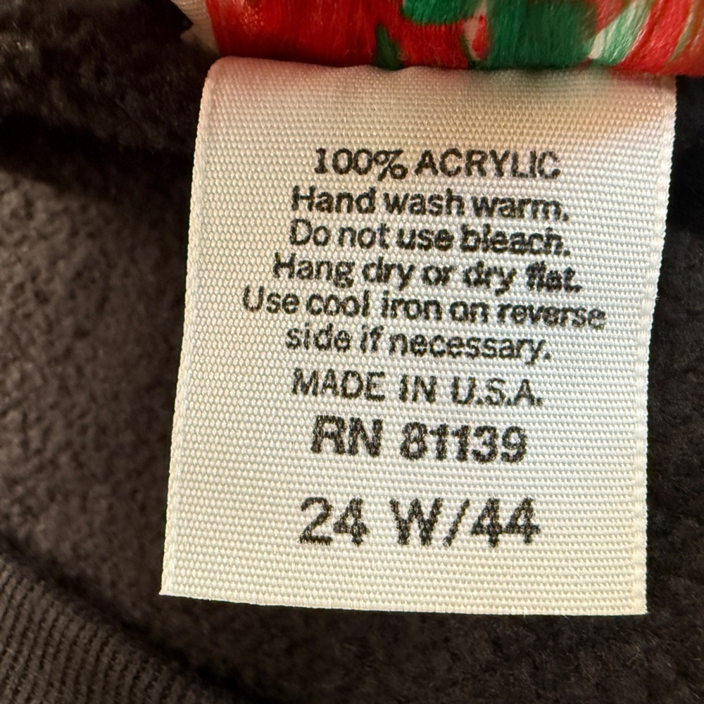 Nutcracker Vintage Holiday Sweater Black w/ Christmas/Winter Scene Size 24W/44 - Picture 4 of 11